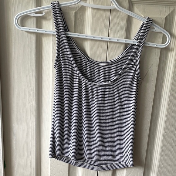 Tank top - Picture 1 of 1